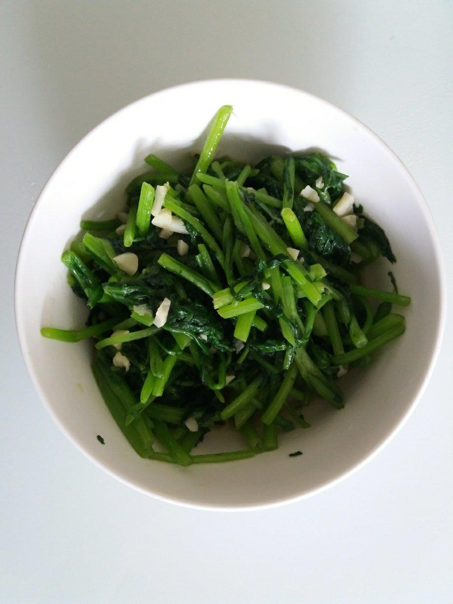 清炒茼蒿