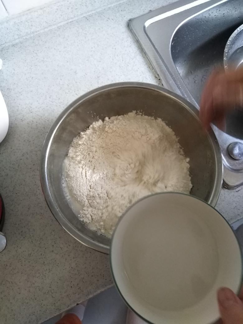 纯奶手撕吐司的做法 步骤1