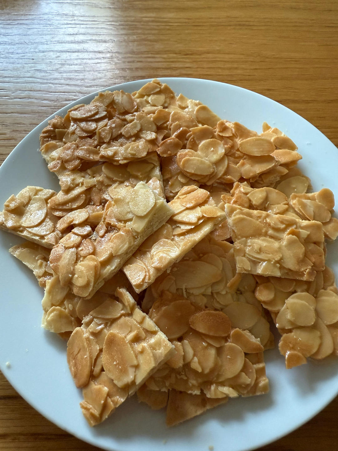 嘎嘣脆倍儿香的～杏仁瓦片脆