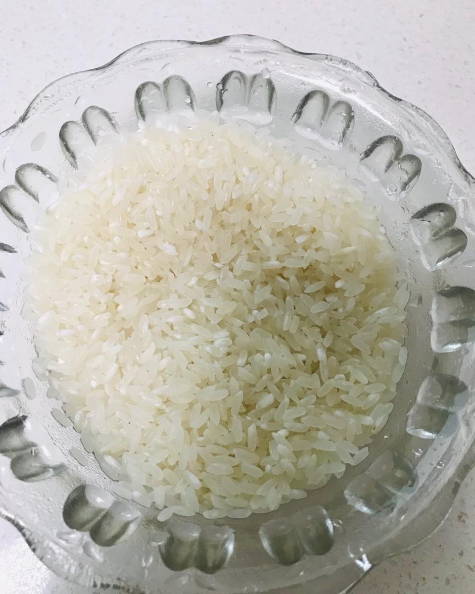 【北鼎珐琅铸铁锅食谱】热乎乎皮蛋瘦肉粥