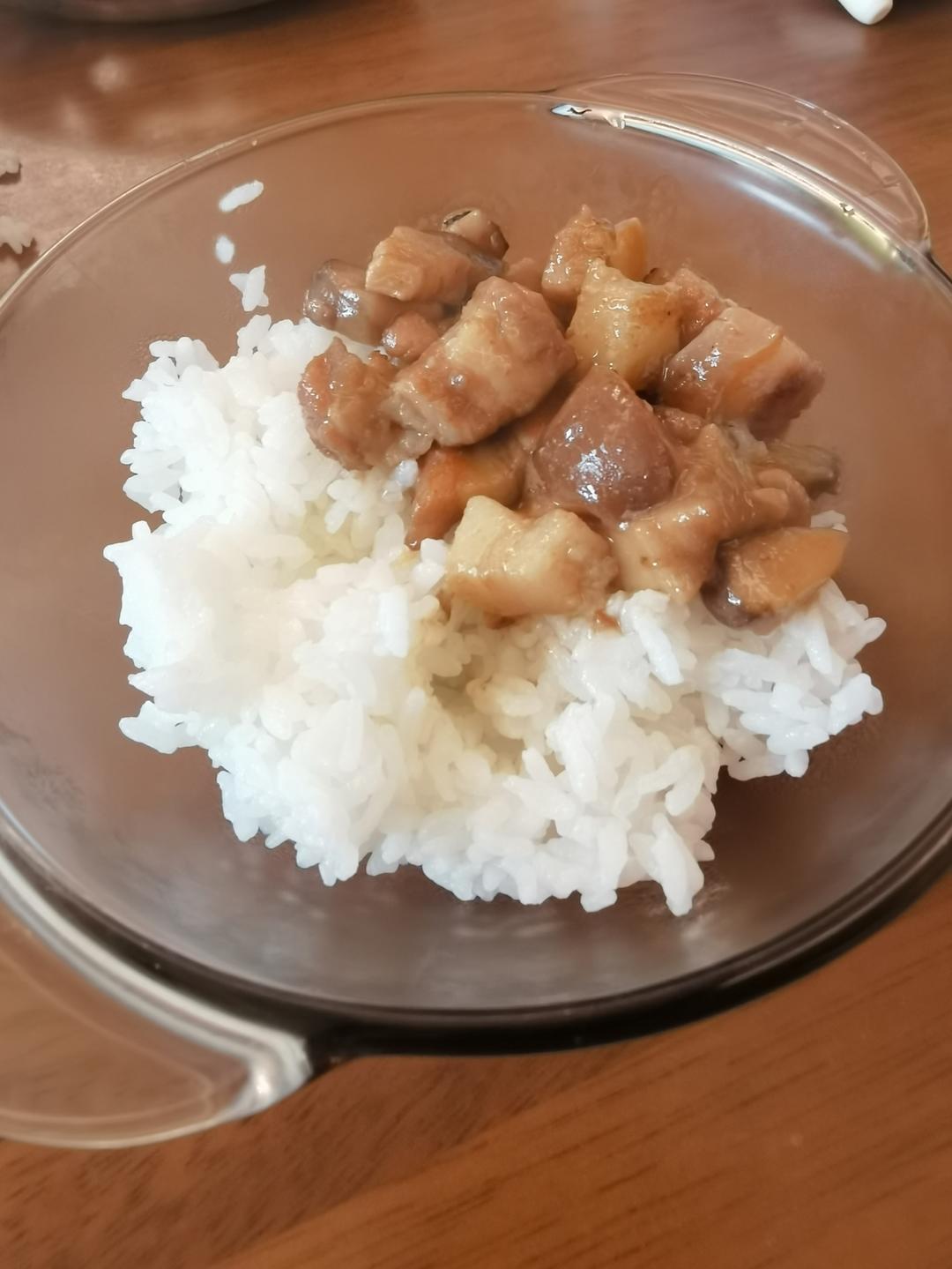 好吃到停不下来的卤肉饭