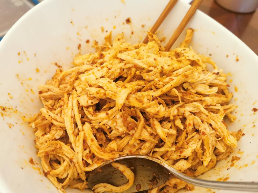 酸辣开胃柠檬手撕鸡丝，春夏开胃凉拌菜！