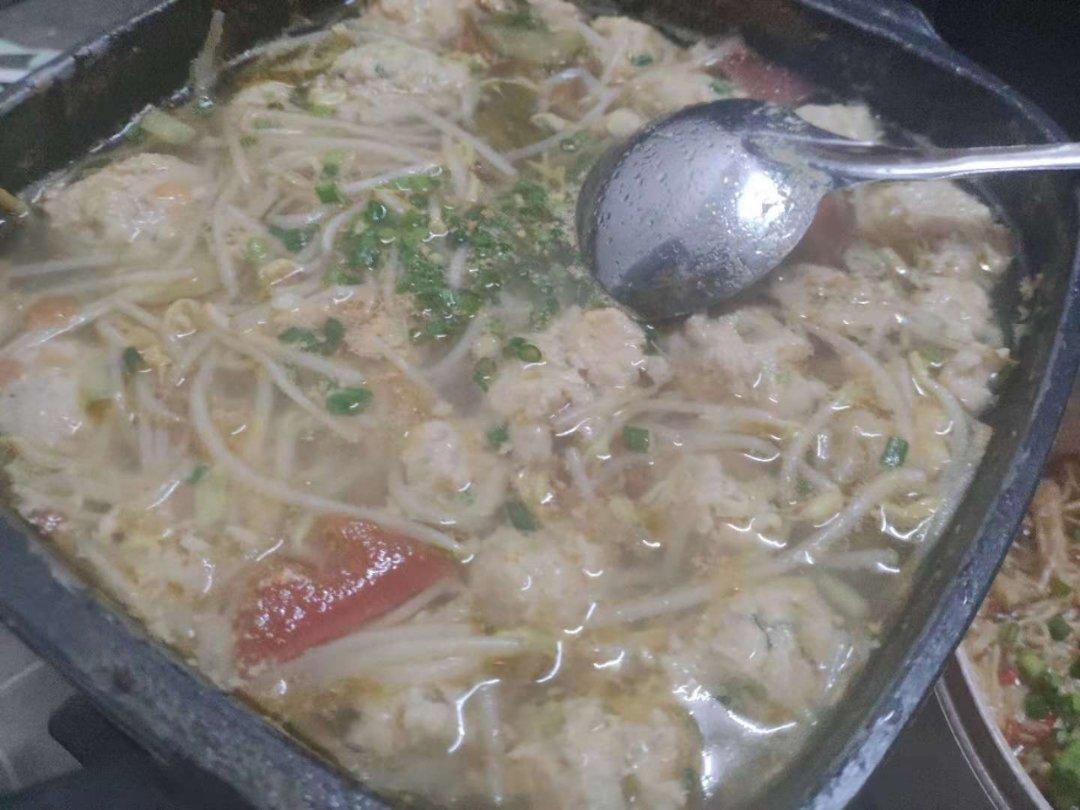 西红柿肉丸汤