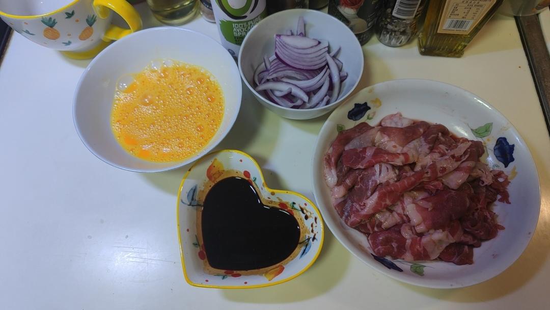 蛋包肥牛卷饭