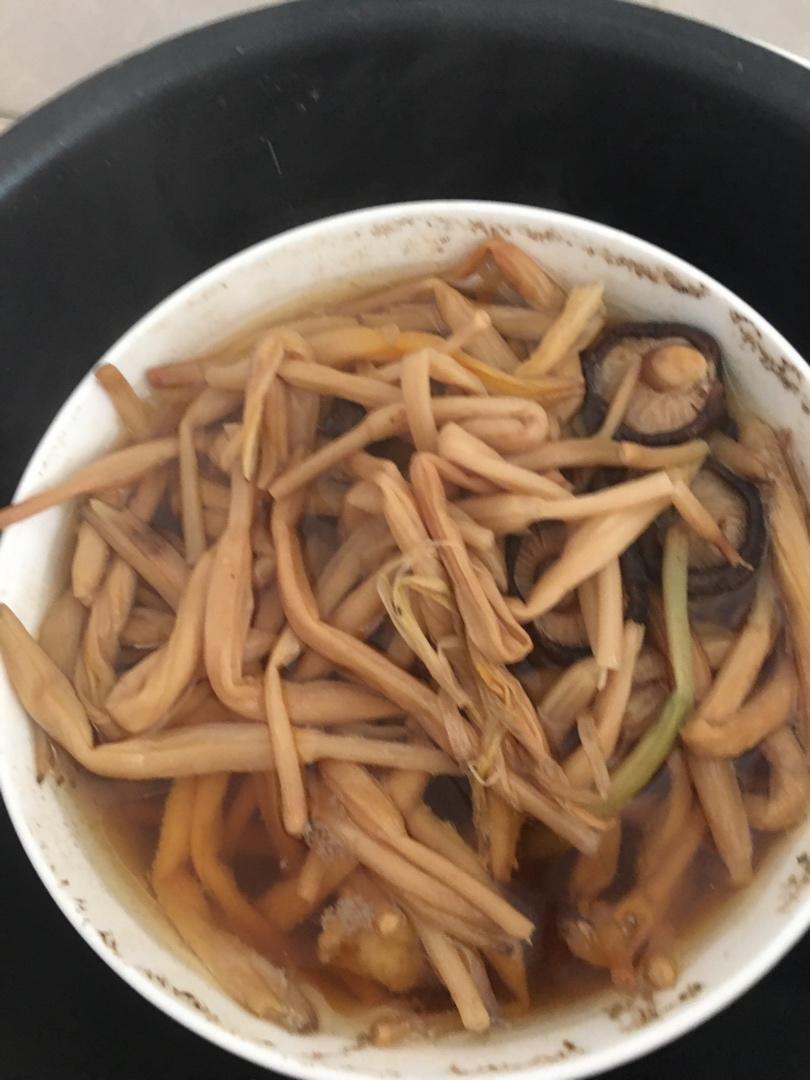 黄花菜排骨