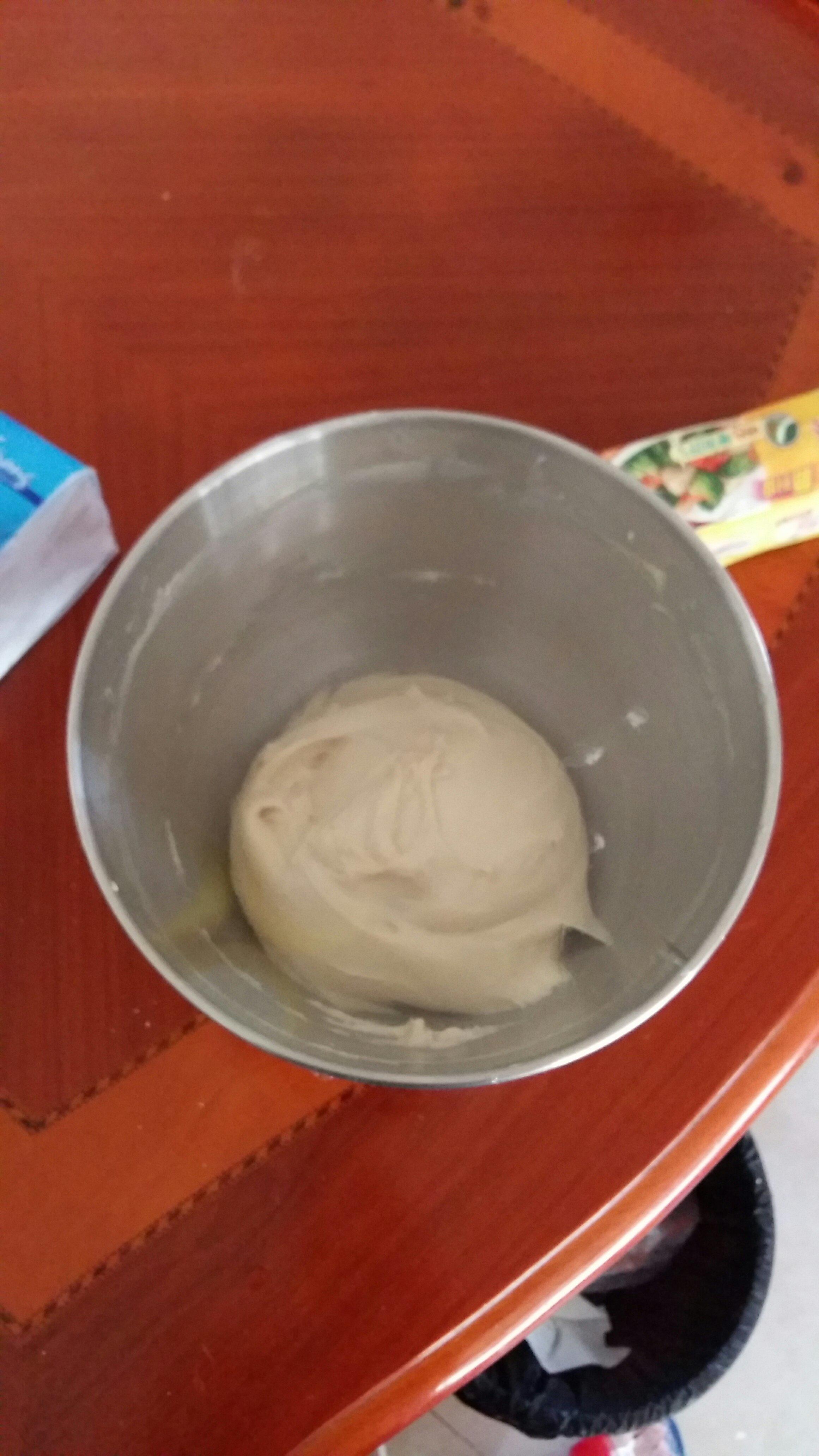 酸奶软餐包肠仔包（口感超好）的做法 步骤1