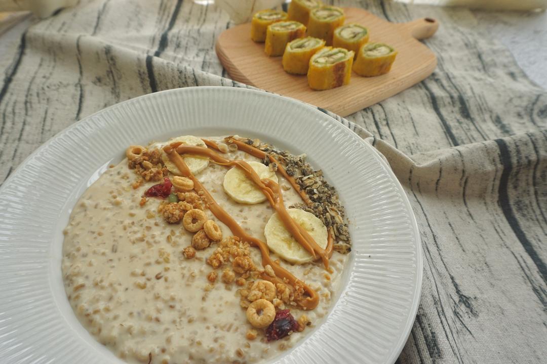 宝宝辅食食谱  牛油果香蕉卷