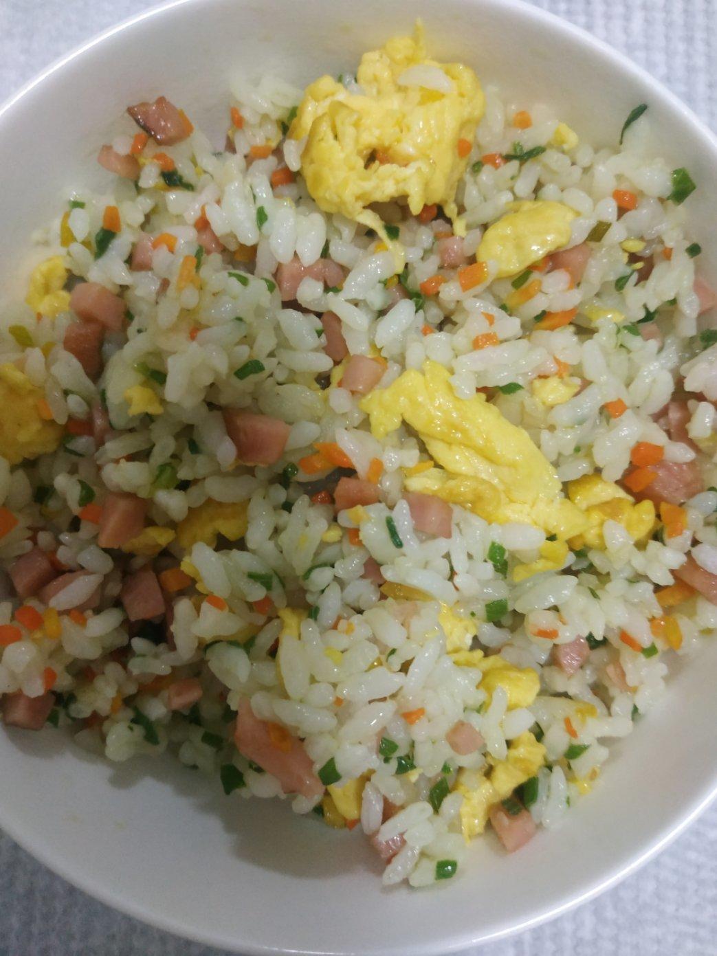 虾仁炒饭