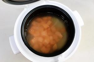 补气健脾养胃的小米红薯粥的做法 步骤4
