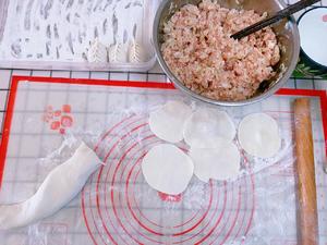 猪肉白菜蒸饺（吃出小时候的味道）的做法 步骤5