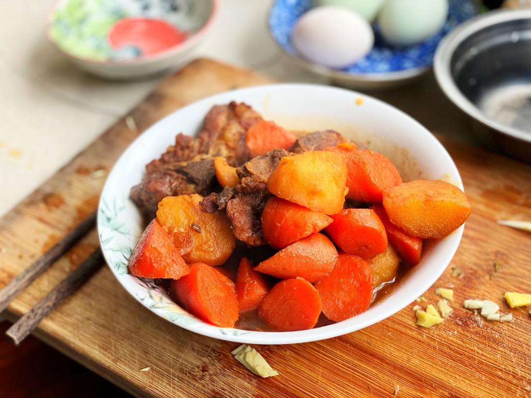 土豆胡萝卜炖排骨