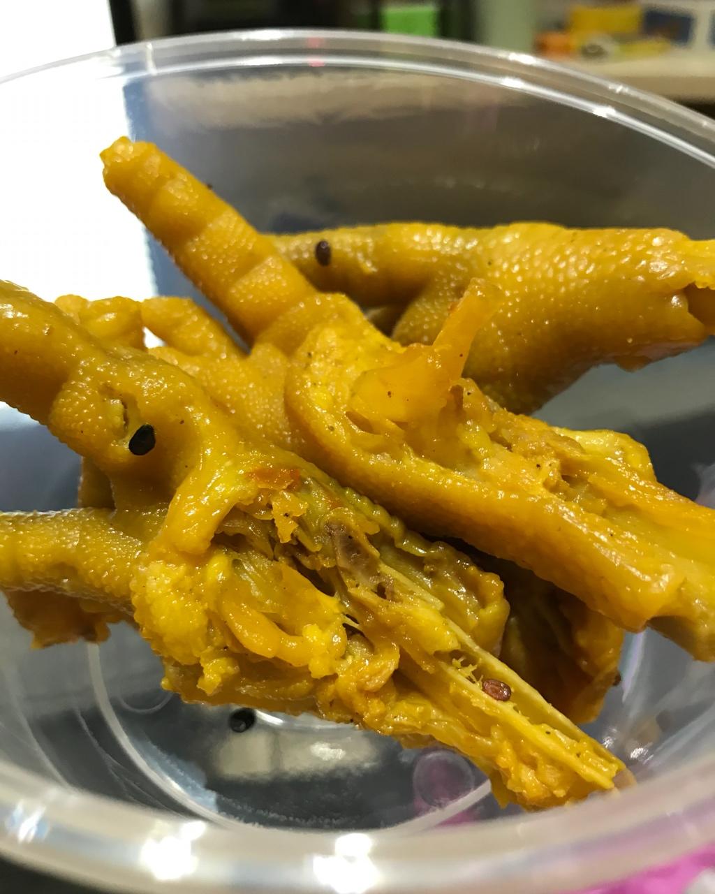 盐焗鸡爪