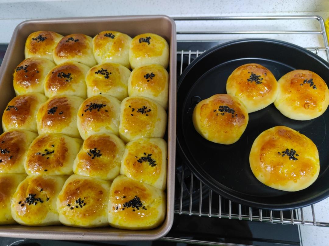 普通面粉做的柔软小餐包