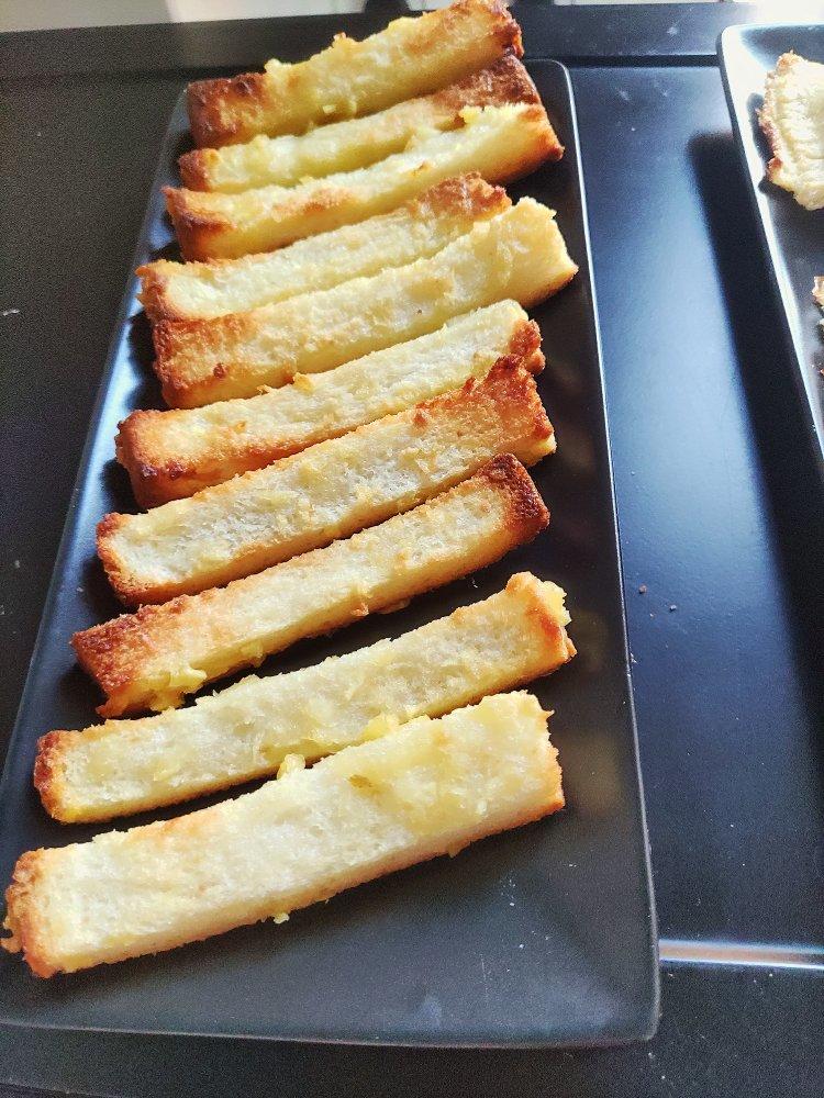 超简单牛油烤面包脆脆条