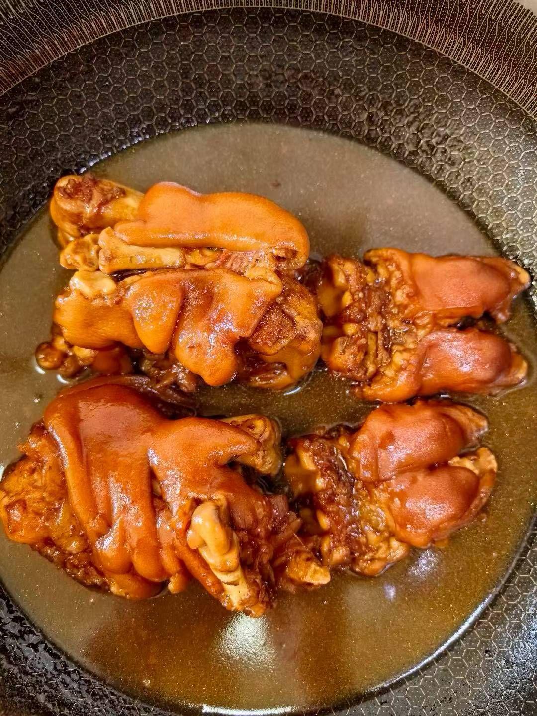 美味的家常菜：红烧猪蹄
