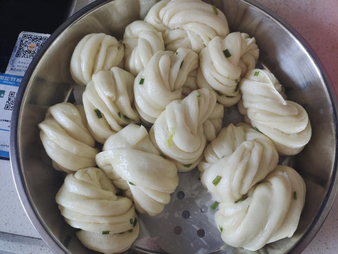 葱油花卷 Steamed Roll