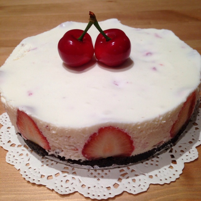 草莓果粒冻芝士蛋糕