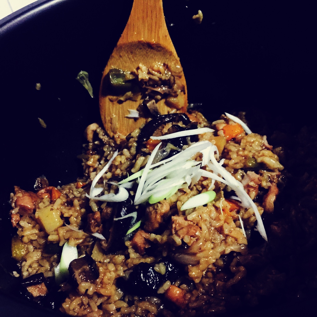 喷香排骨焖饭（爆好吃）