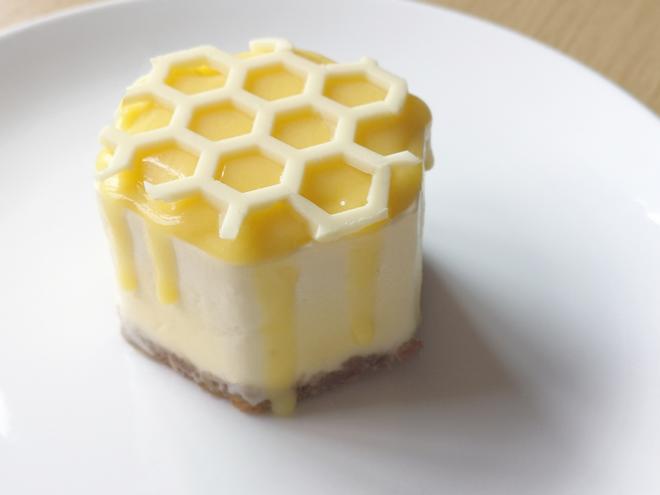 『法甜记录』𝑳𝒆𝒎𝒐𝒏 𝑯𝒐𝒏𝒆𝒚 蜂蜜柠檬慕斯蛋糕的做法