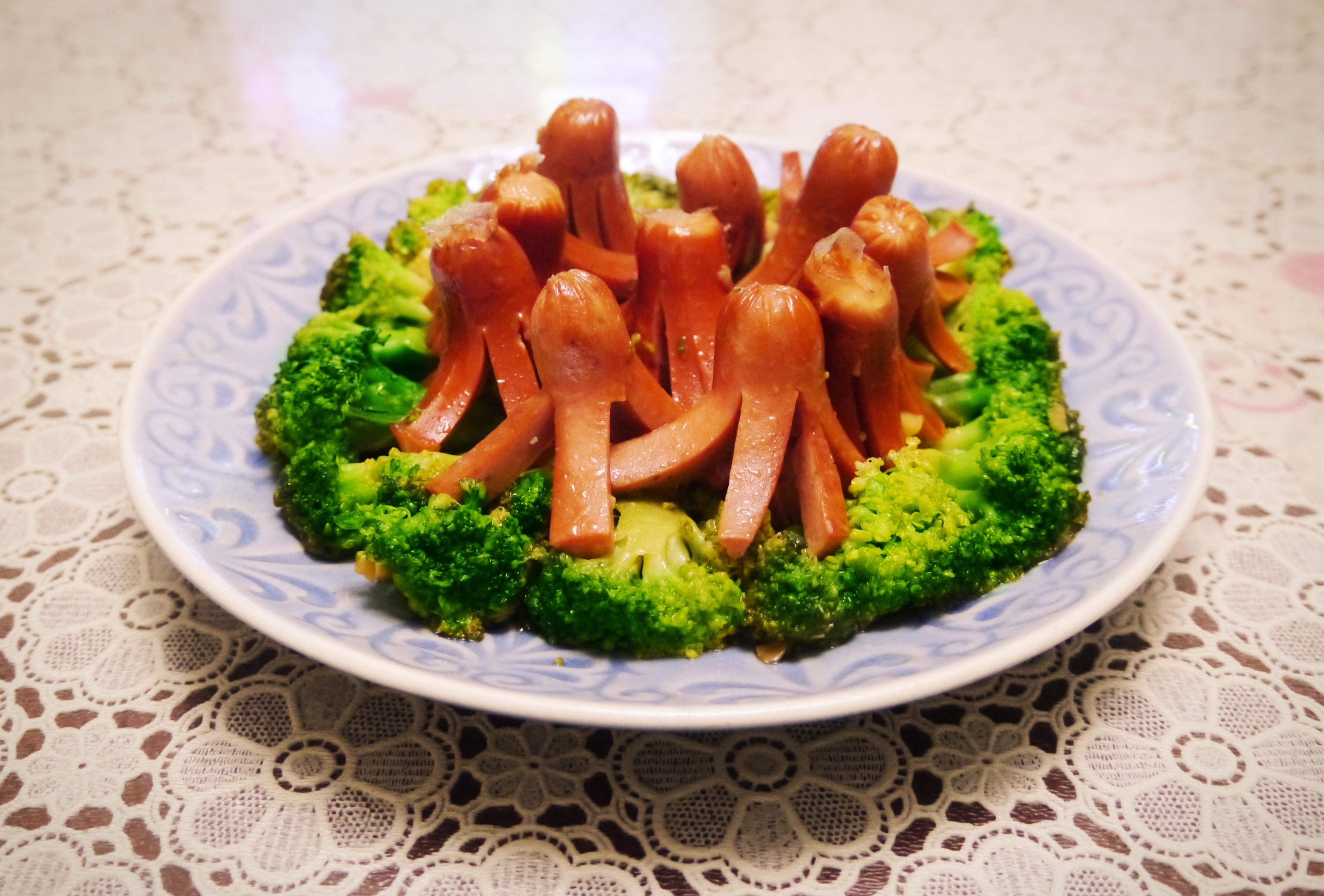 蒜香西兰花炒脆皮肠