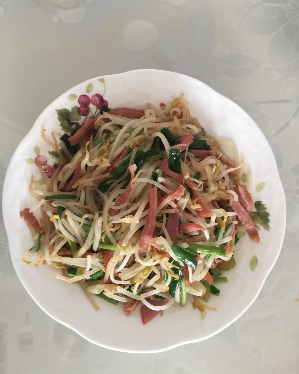 豆芽韭菜炒肉