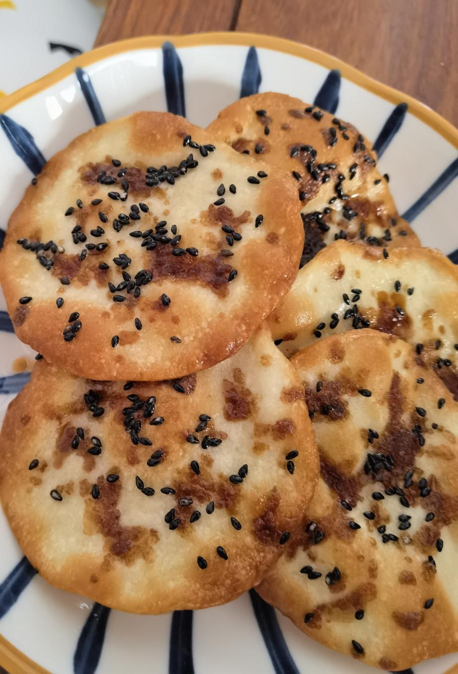 饺子皮烤饼干的做法