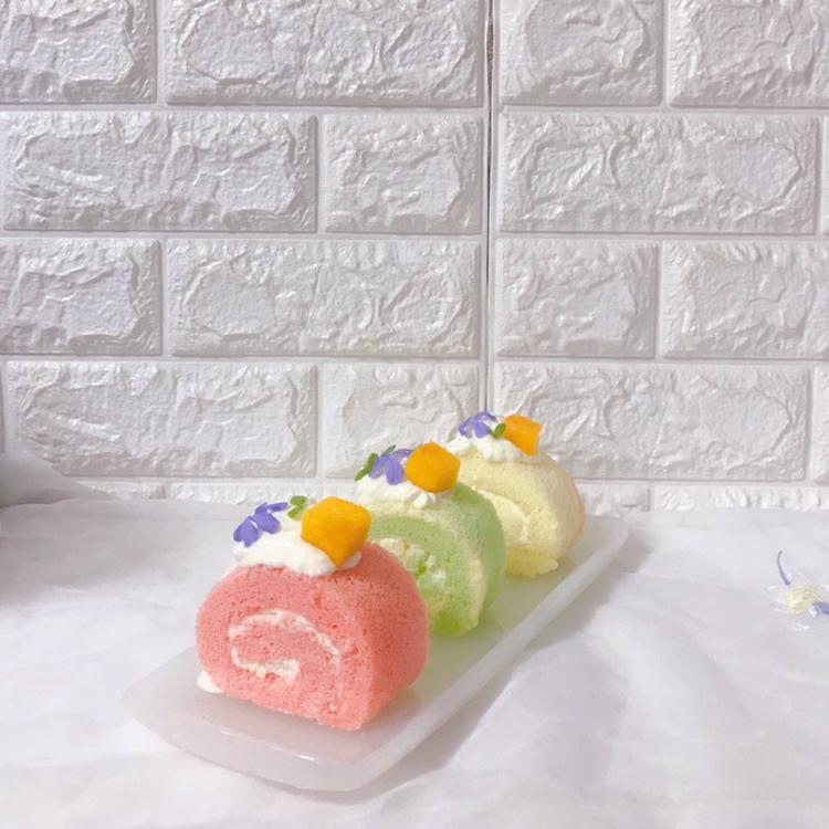 三色蛋糕卷