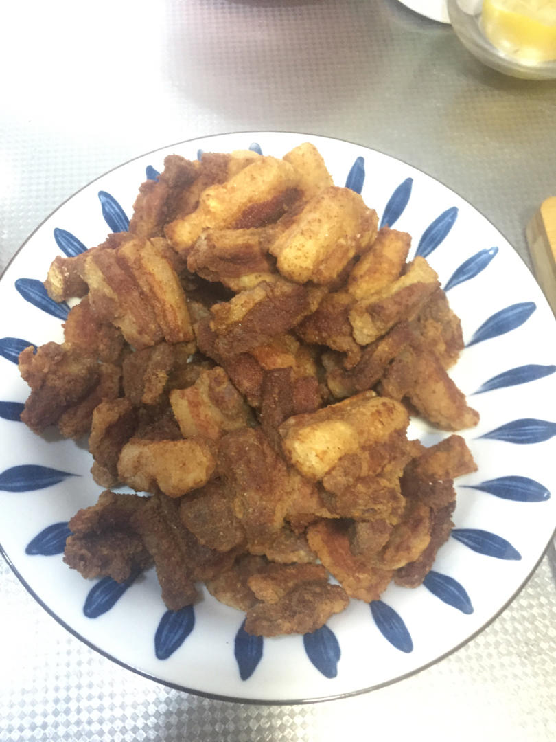 超简单的酥脆炸五花肉
