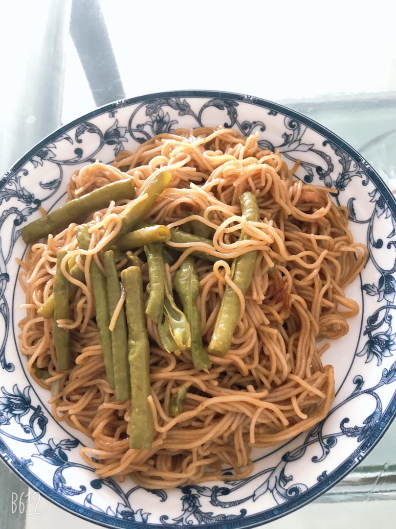 小猪格格706做的挂面蒸面条