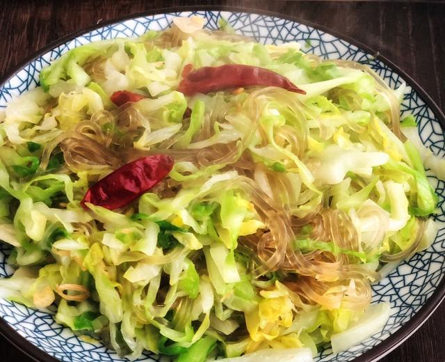 快手家常包菜炒粉条的做法