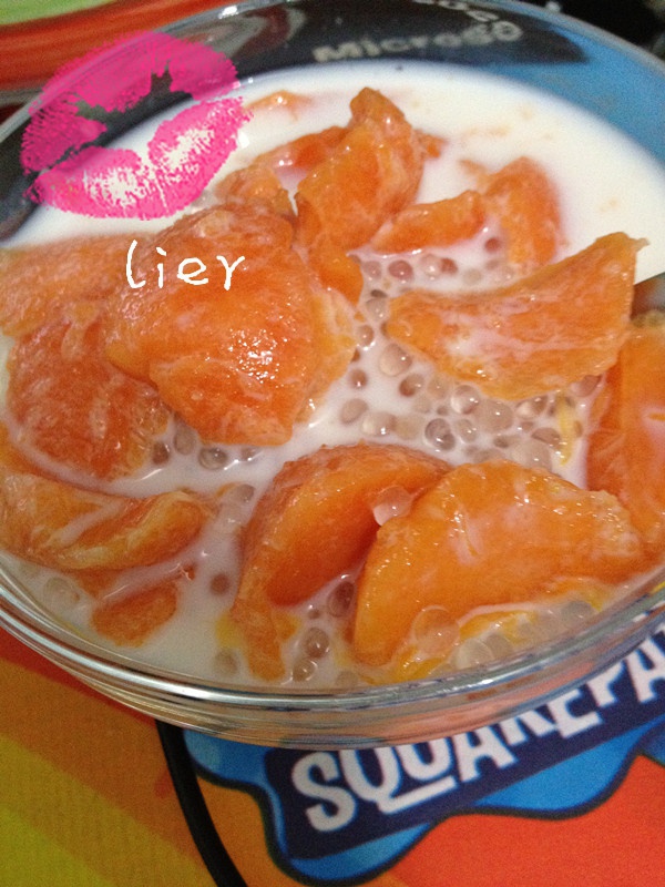 椰汁木瓜西米露