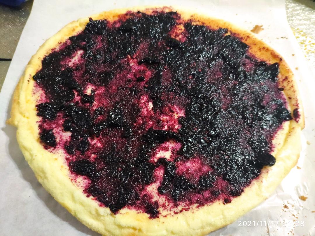 蓝莓戚风蛋糕卷
