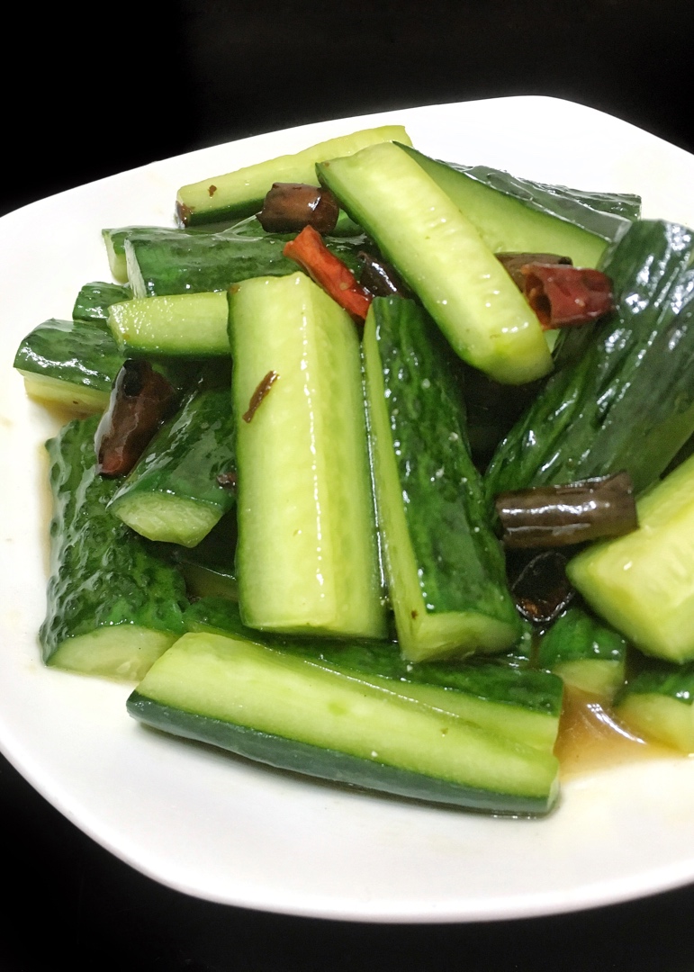 🔥川辣黄瓜😝超爽口的开胃凉菜❗️我家的常备菜👍