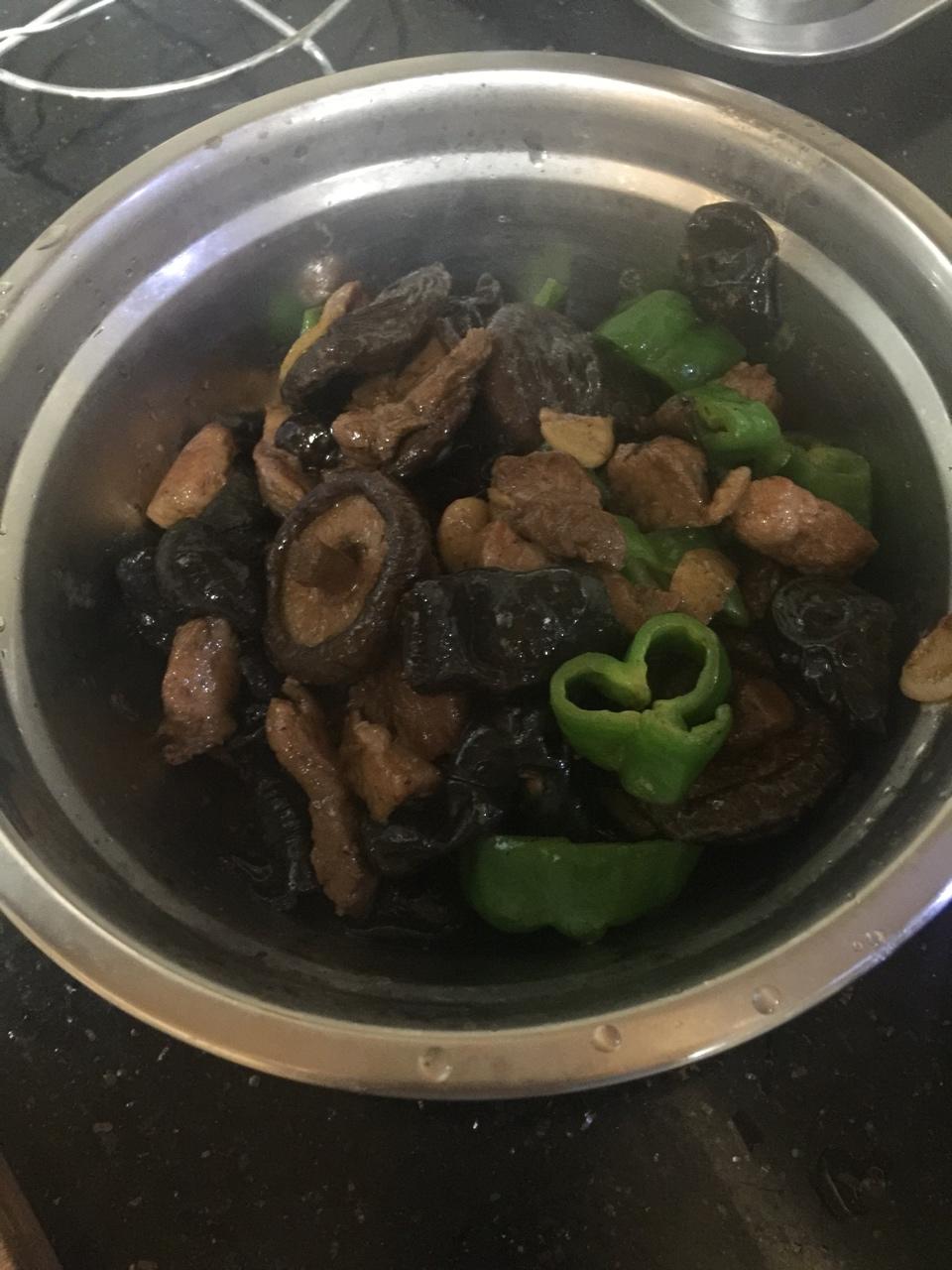 黑椒杏鲍菇牛肉粒