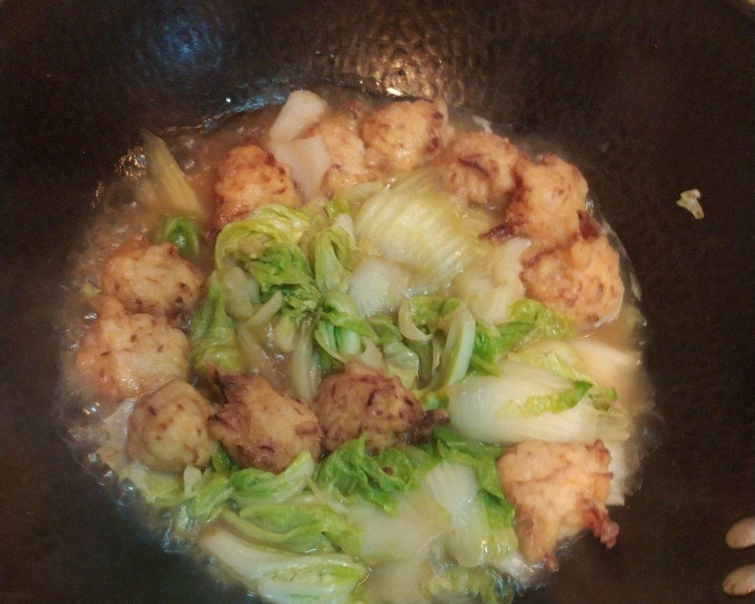 白菜炖丸子