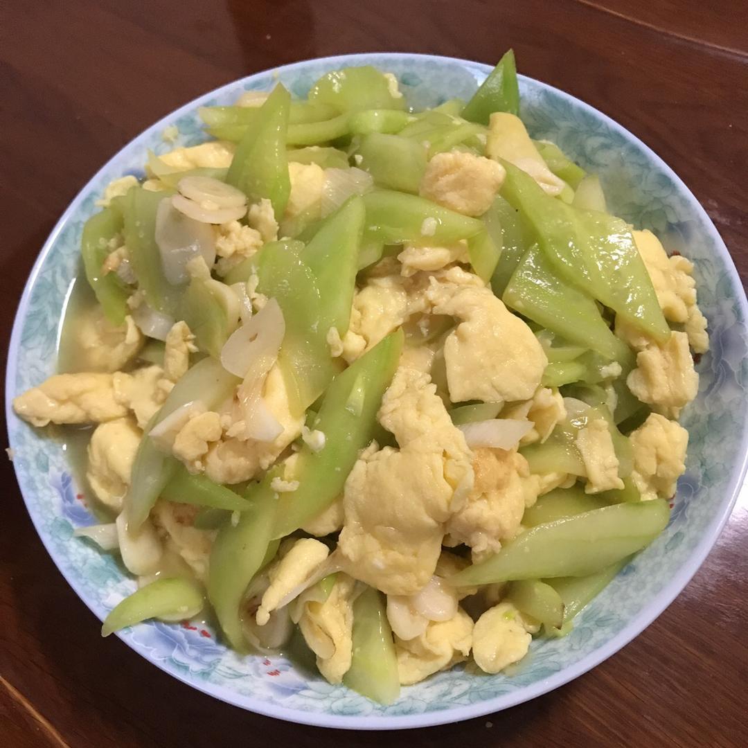 脆黄瓜炒鸡蛋～一菜登大堂