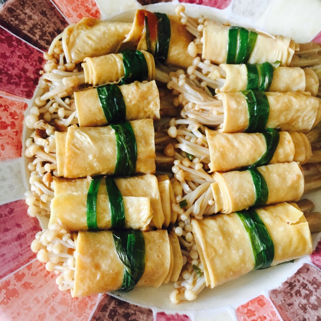 豆皮卷金针菇