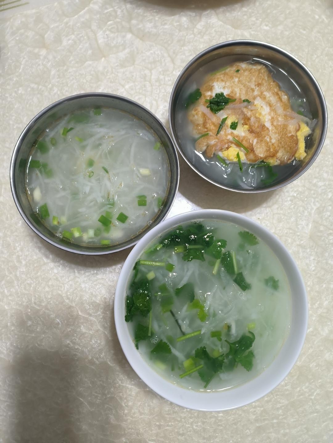 奶白鲜香的萝卜丝煎蛋汤