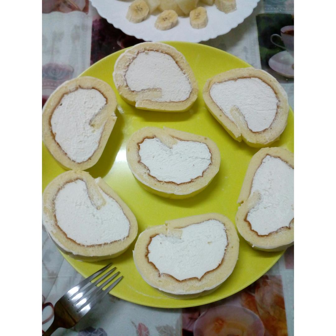 《Tinrry下午茶》教你做基础原味蛋糕卷