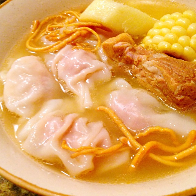 虫草花玉米排骨汤