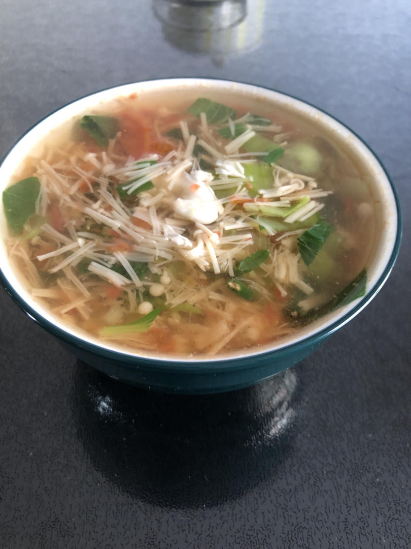 番茄金针菇汤