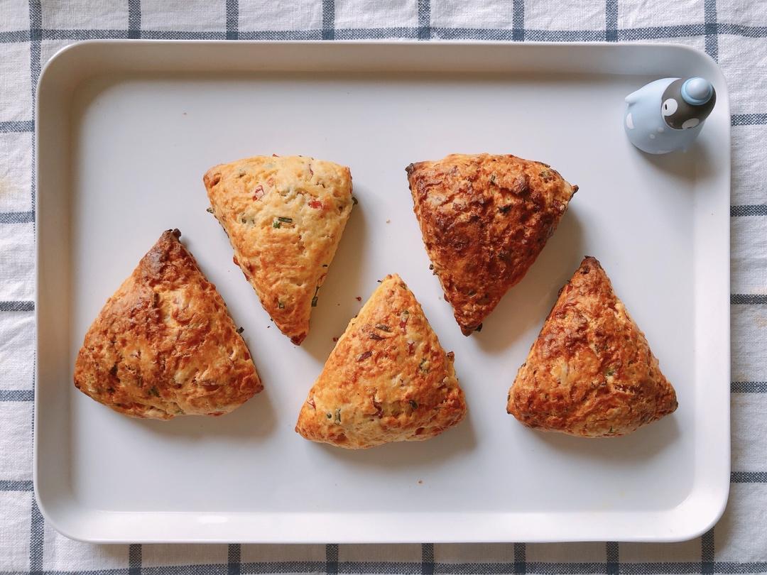 超级好吃的咸味司康Savoury Scones