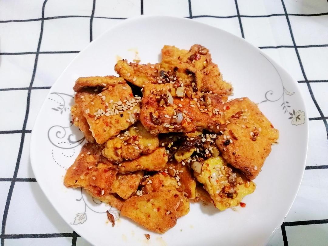 完胜路边摊：香煎孜然豆腐