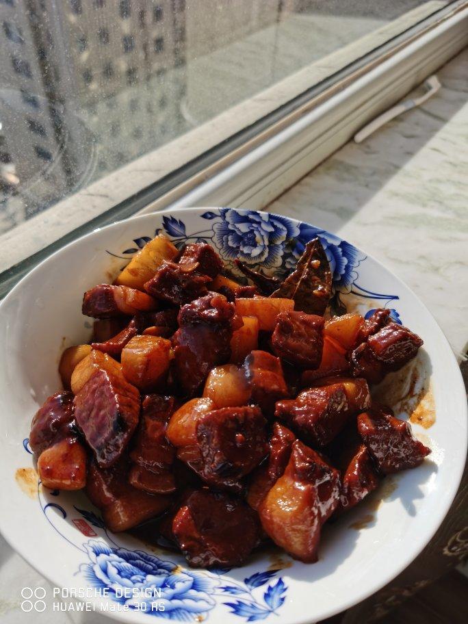 红烧肉炖土豆