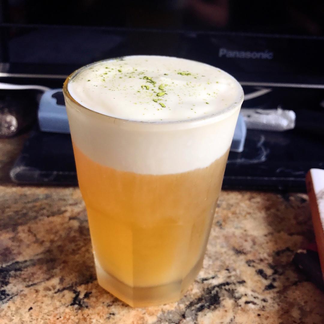 silver做的芝士(奶盖)白桃乌龙茶