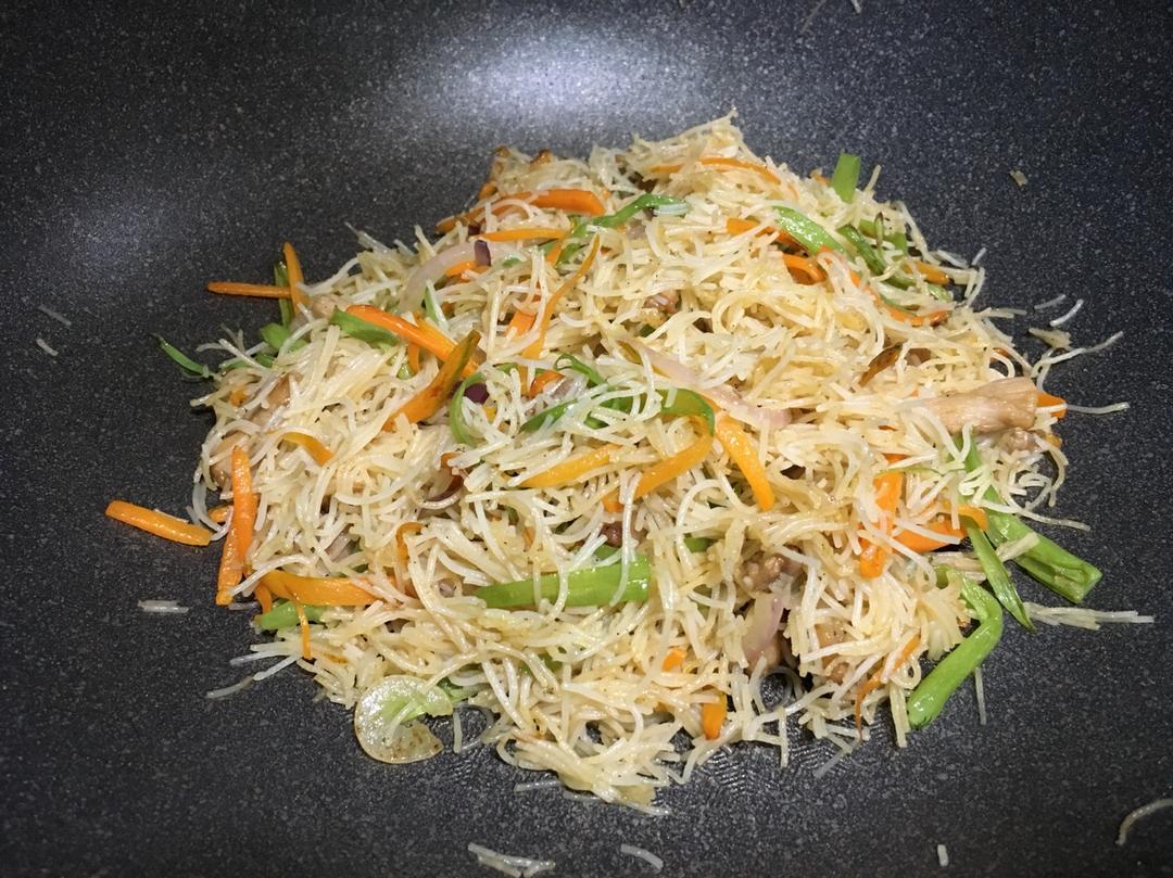 广东排挡风味炒米粉