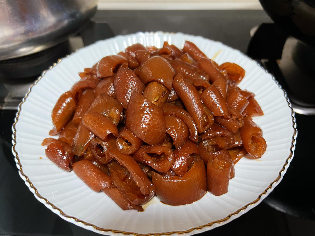 养血益气——卤猪皮