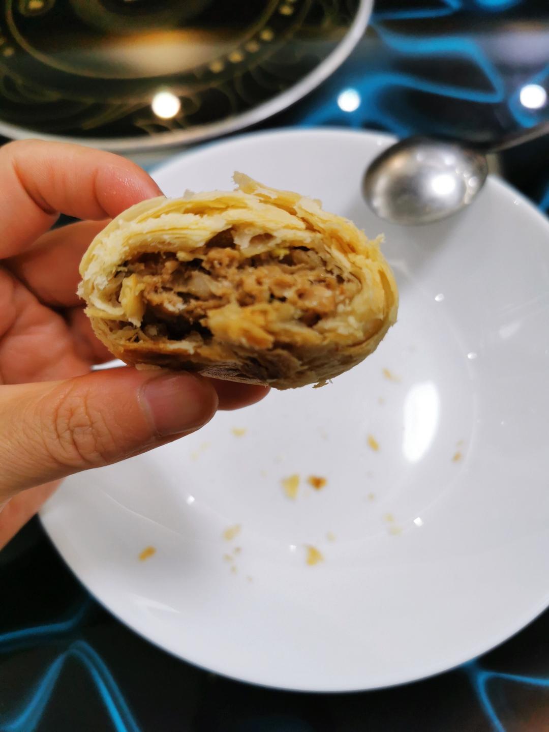 泳式鲜肉榨菜月饼