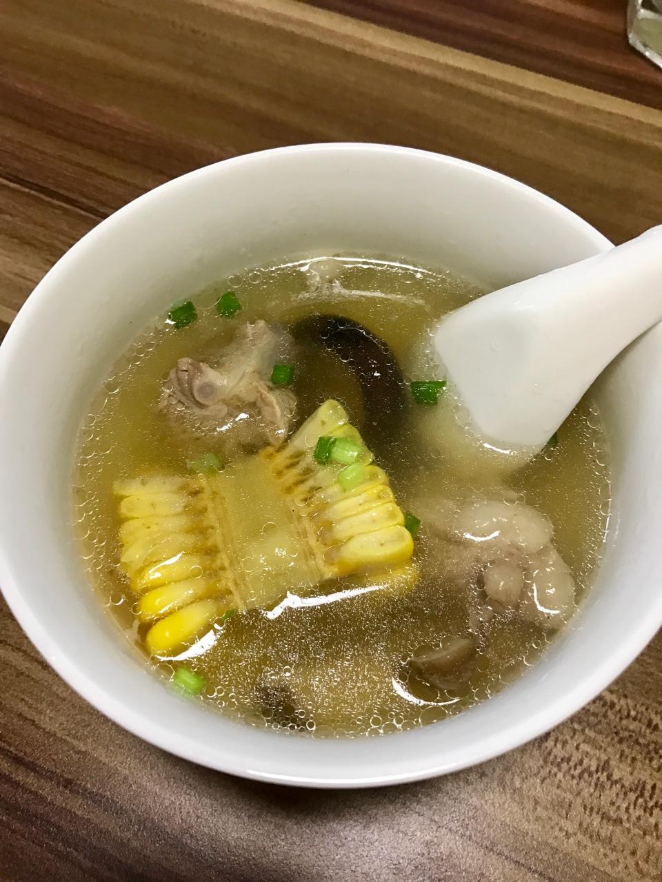 玉米排骨汤