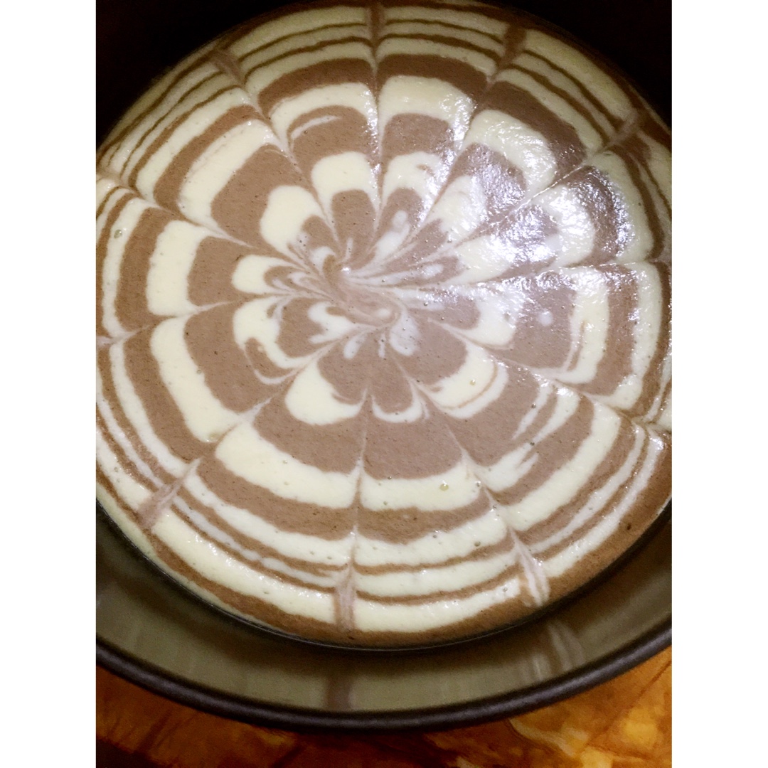 双色拉花戚风蛋糕